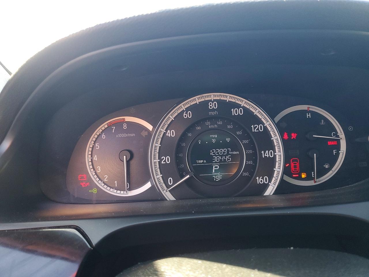 2017 HONDA ACCORD LX photo 9