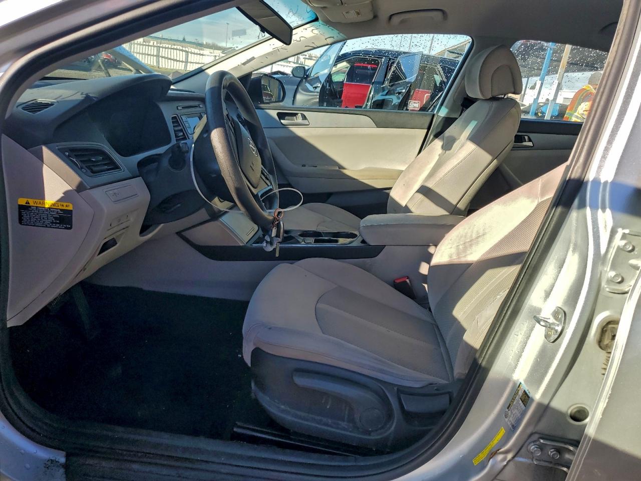 2017 HYUNDAI SONATA SE photo 7