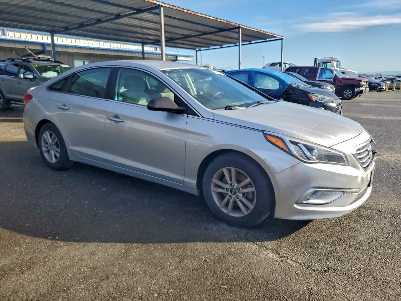 2017 HYUNDAI SONATA SE photo 4