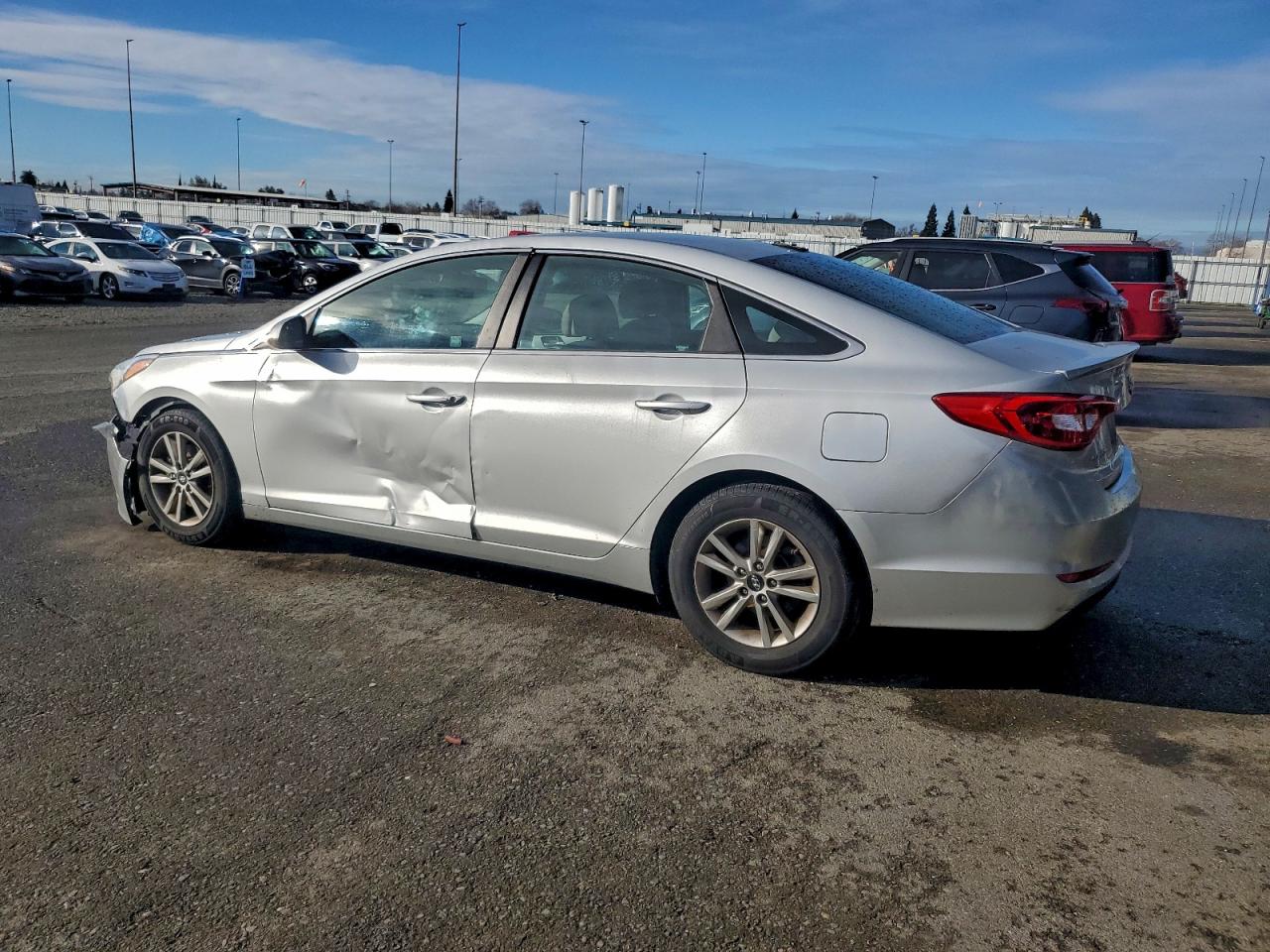 2017 HYUNDAI SONATA SE photo 2