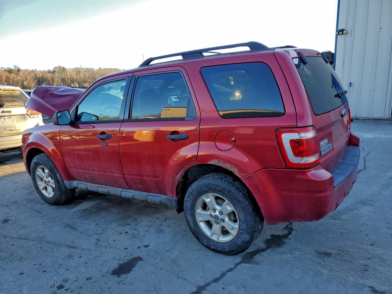 2012 FORD ESCAPE XLT photo 2