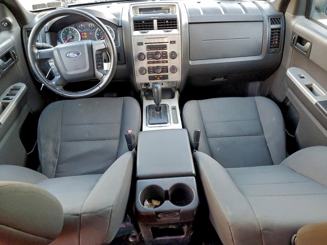 2012 FORD ESCAPE XLT photo 8