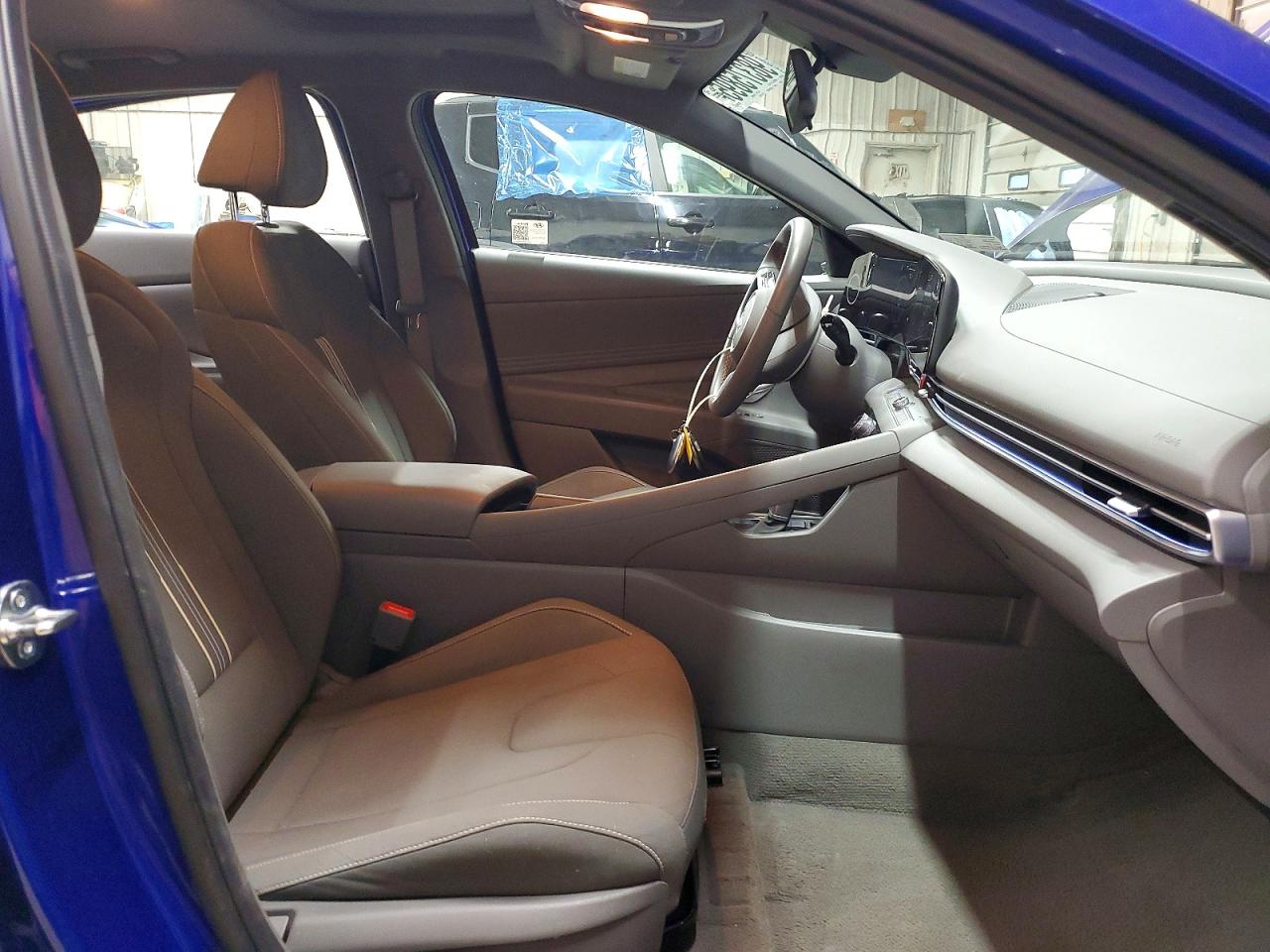 2024 HYUNDAI ELANTRA SEL photo 7