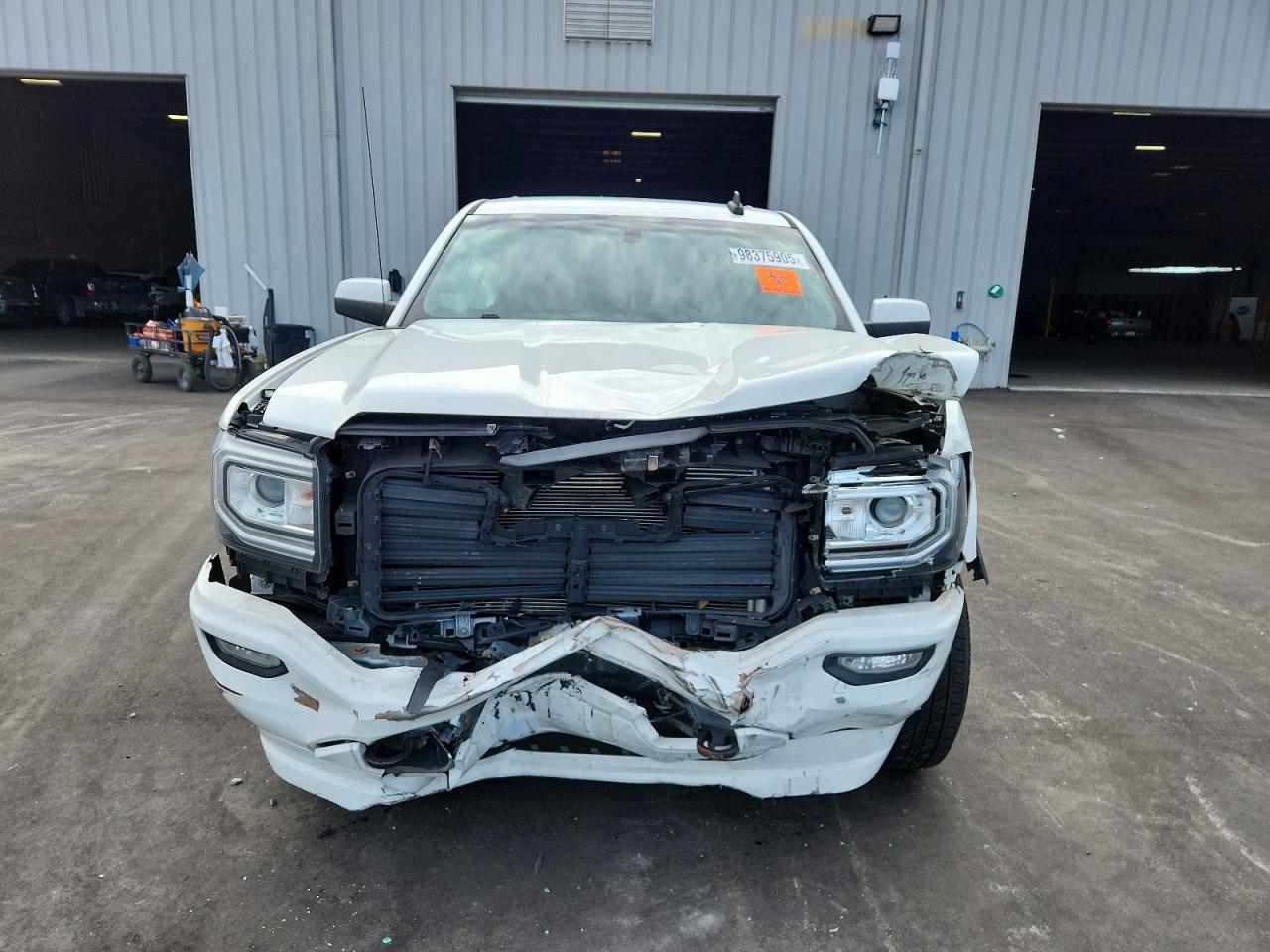 2017 GMC SIERRA K1500 SLE photo 5