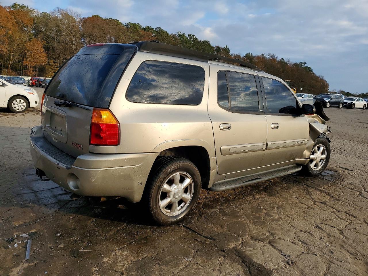 2003 GMC ENVOY XL photo 3
