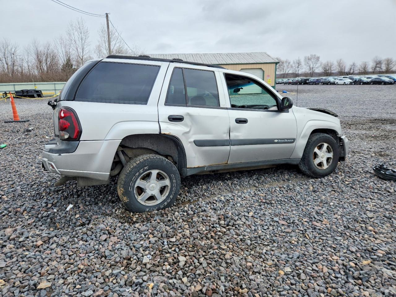 2004 CHEVROLET TRAILBLAZER LS photo 3