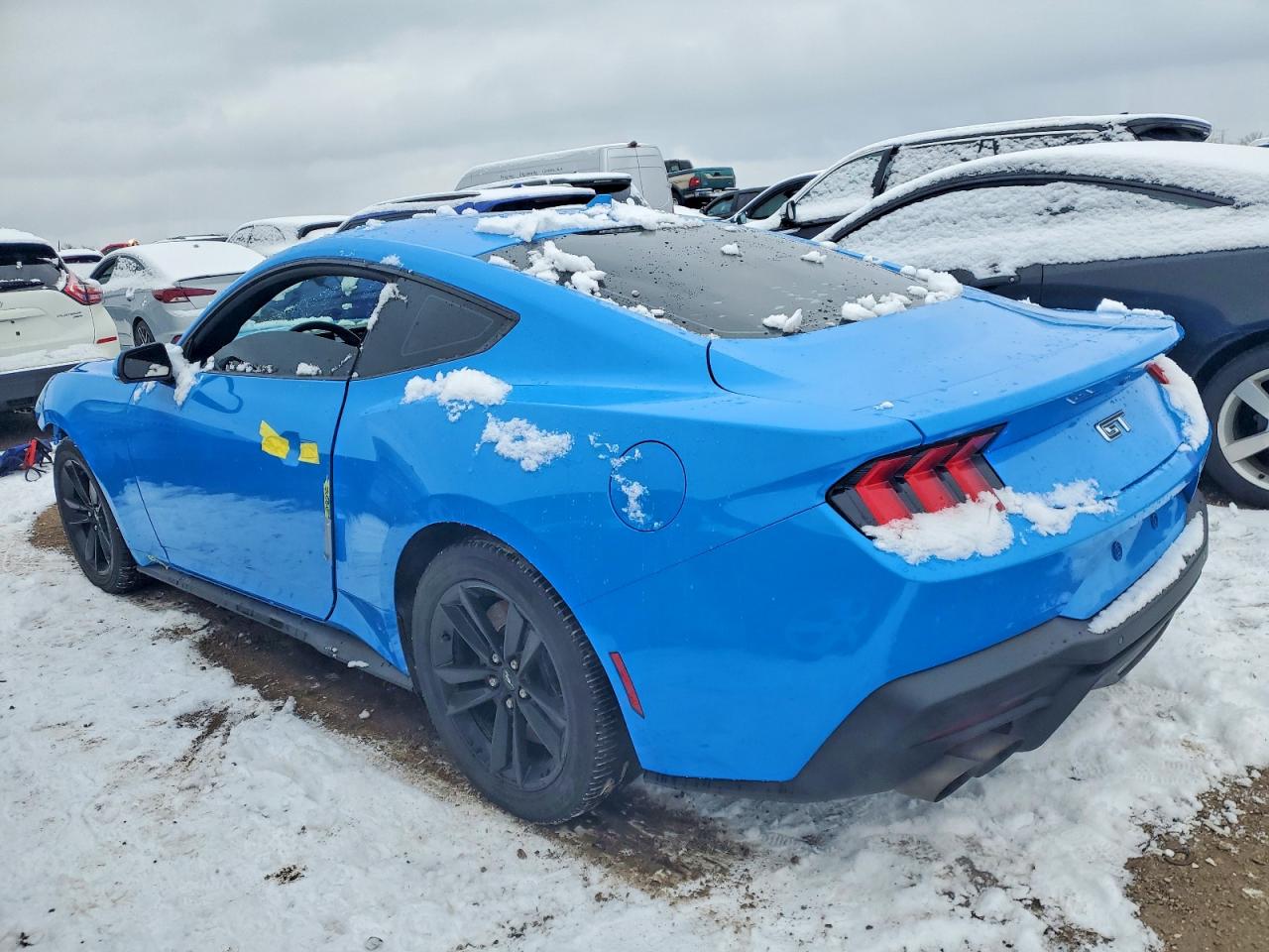 2024 FORD MUSTANG GT photo 2