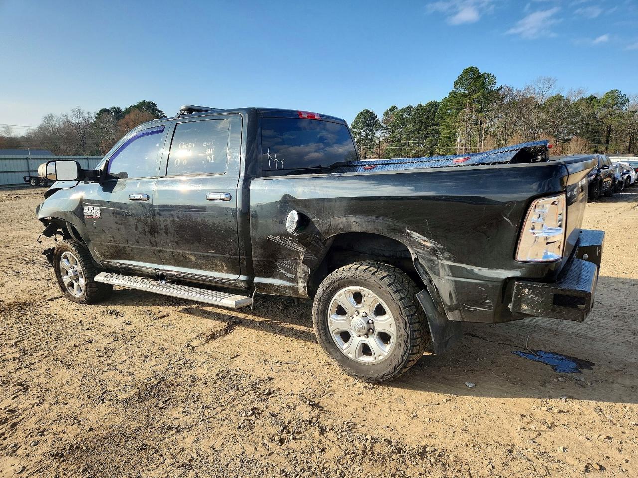 2016 RAM 2500 ST photo 2