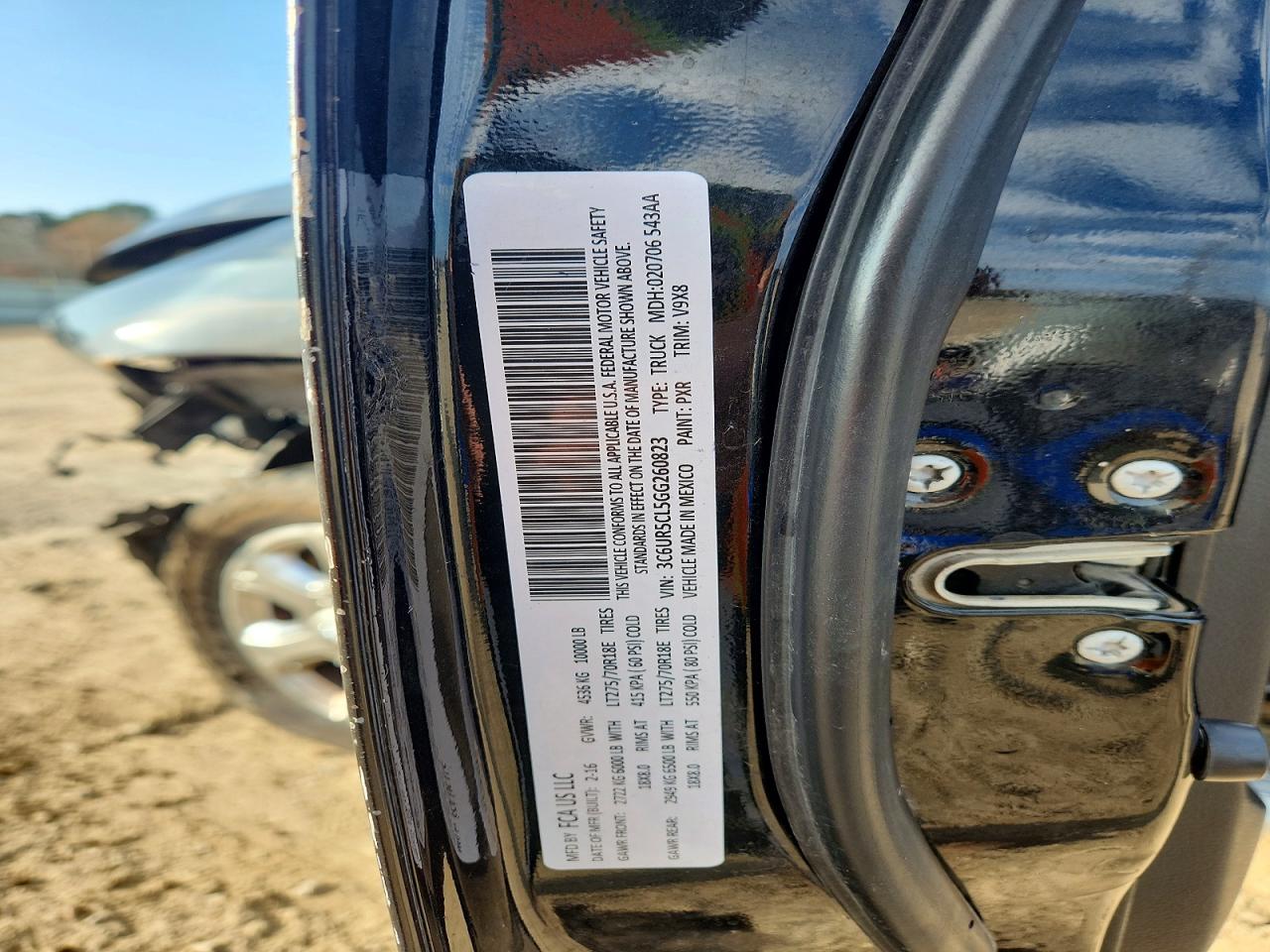 2016 RAM 2500 ST photo 12