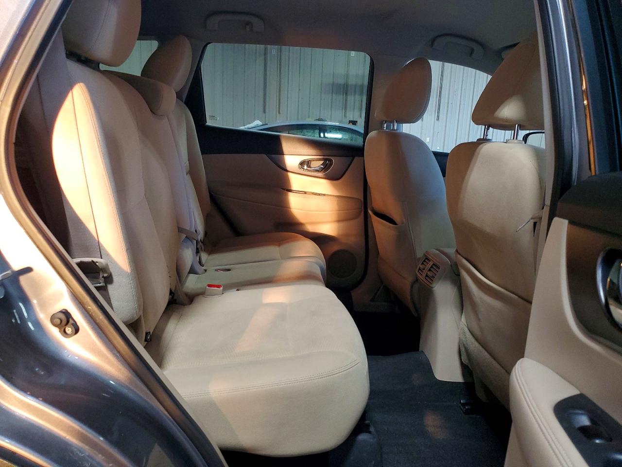 2016 NISSAN ROGUE S photo 11