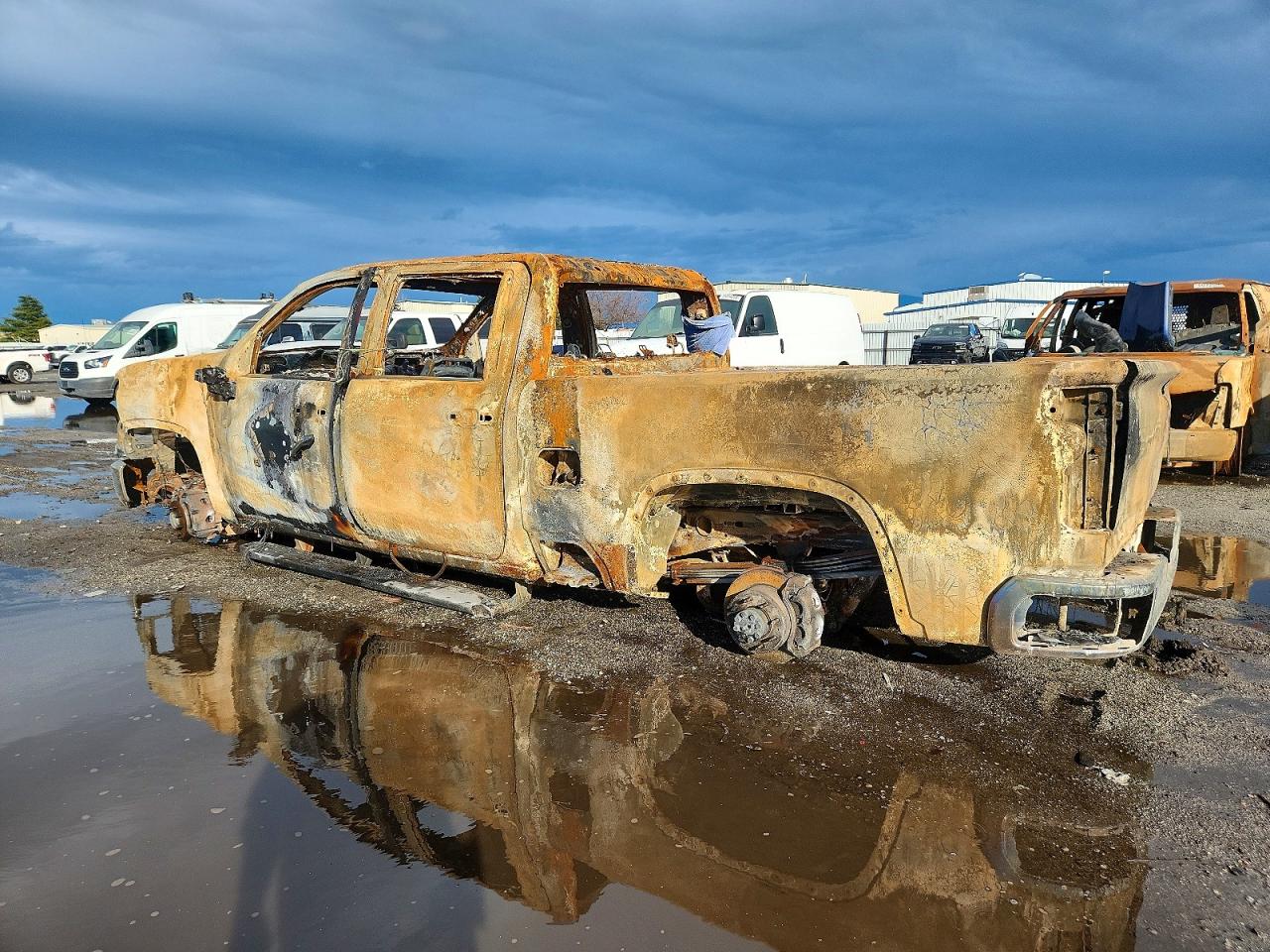 2020 CHEVROLET SILVERADO K2500 HEAVY DUTY LTZ photo 2