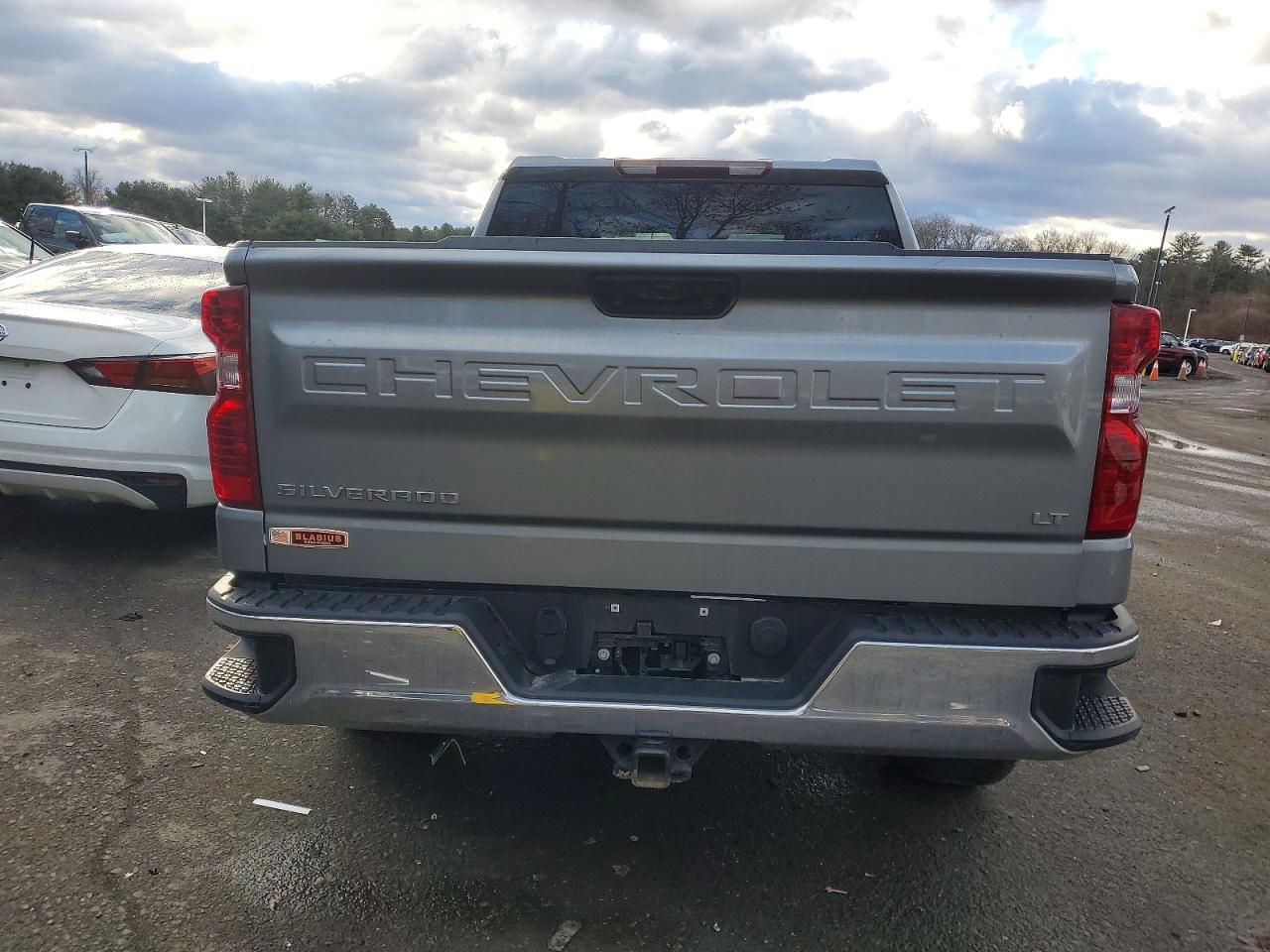 2023 CHEVROLET SILVERADO K1500 LT-L photo 6