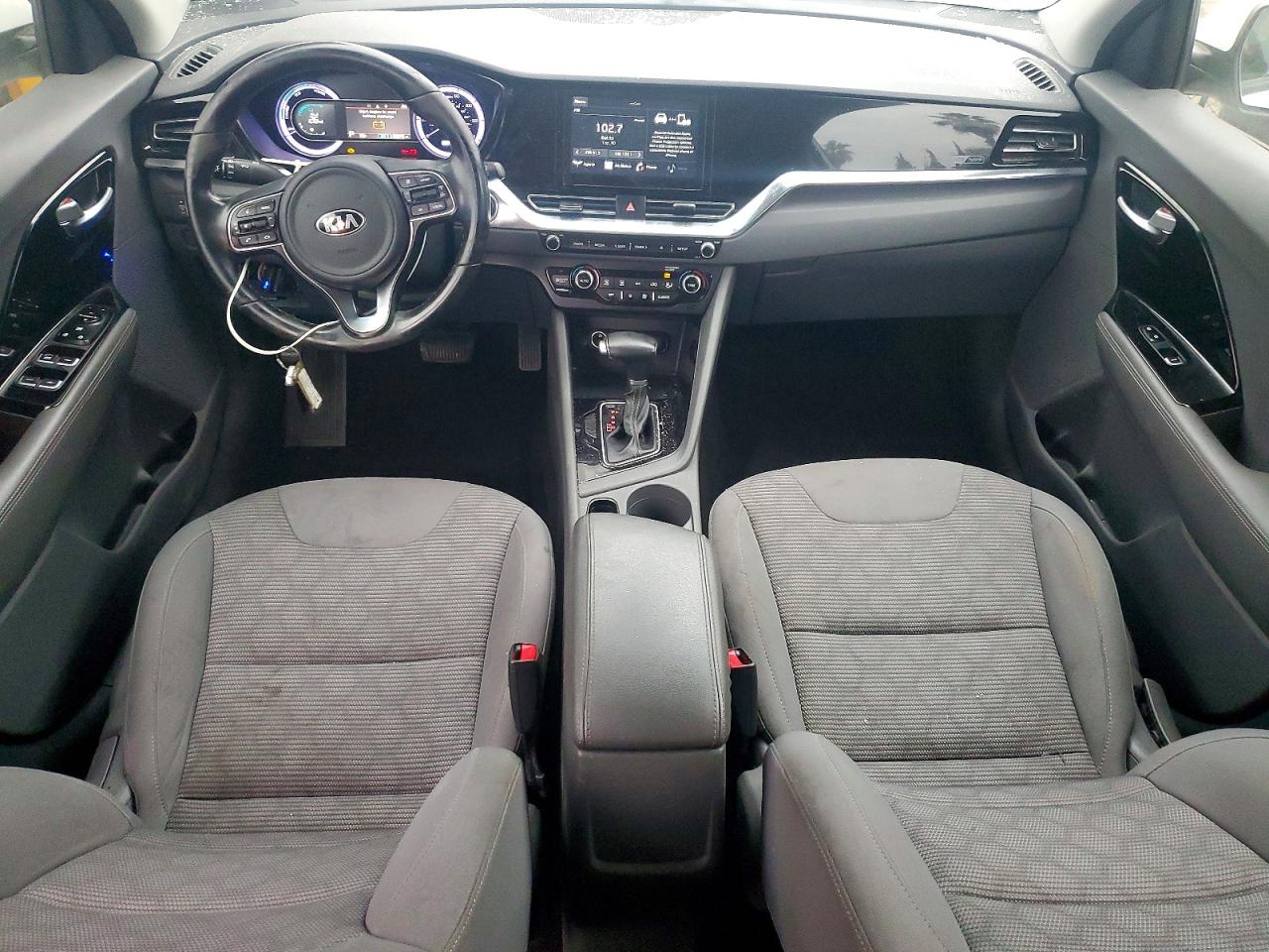 2020 KIA NIRO LX photo 8