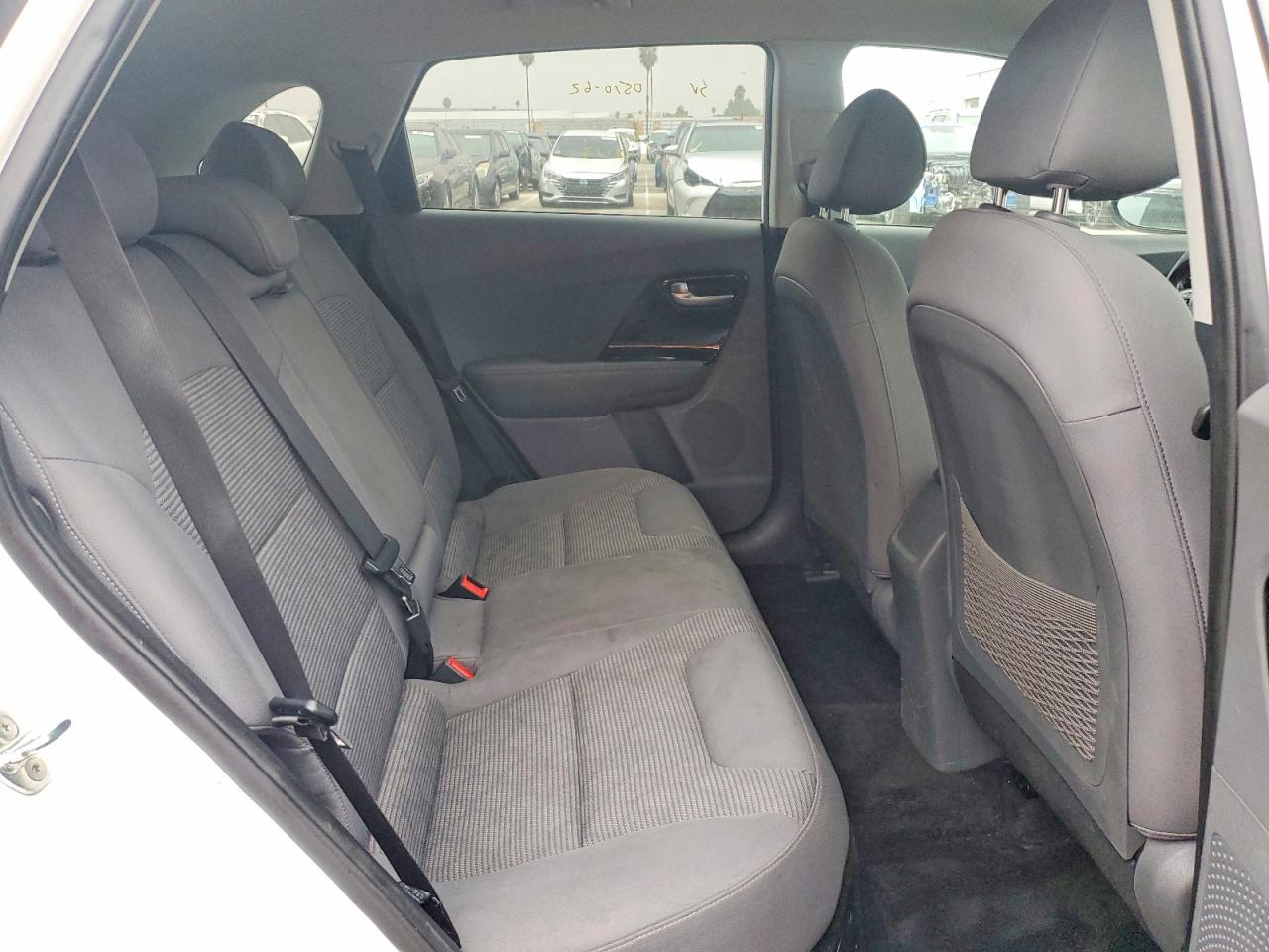 2020 KIA NIRO LX photo 10
