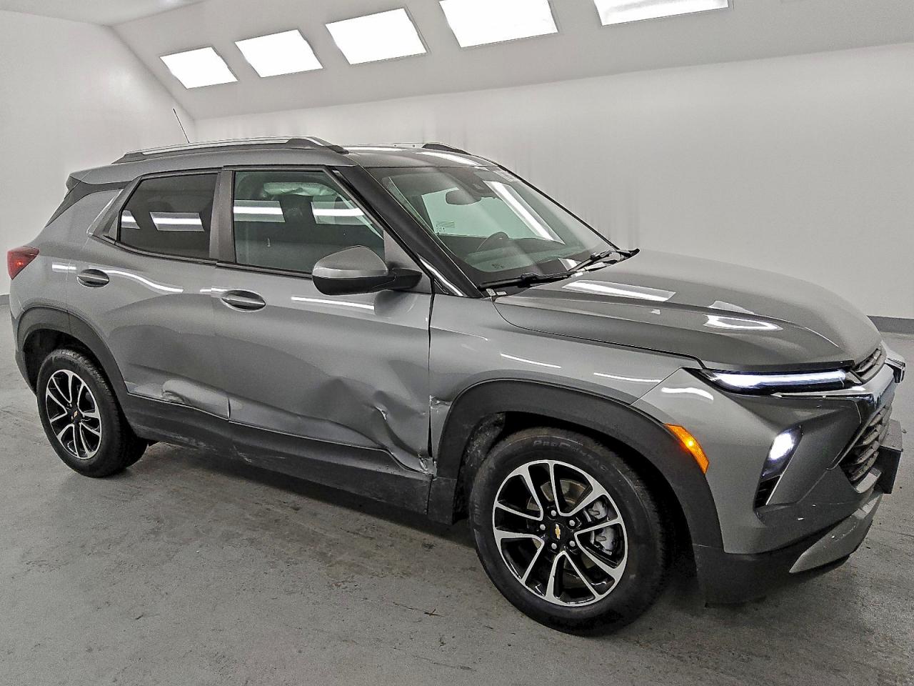 2025 CHEVROLET TRAILBLAZER LT photo 4