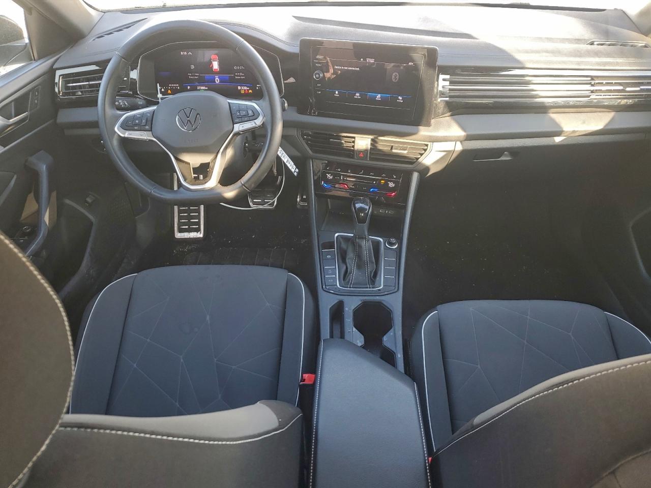 2025 VOLKSWAGEN JETTA SPORT photo 8