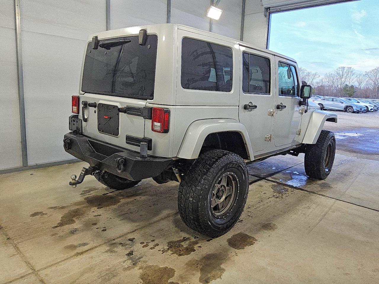 2012 JEEP WRANGLER UNLIMITED SAHARA photo 3