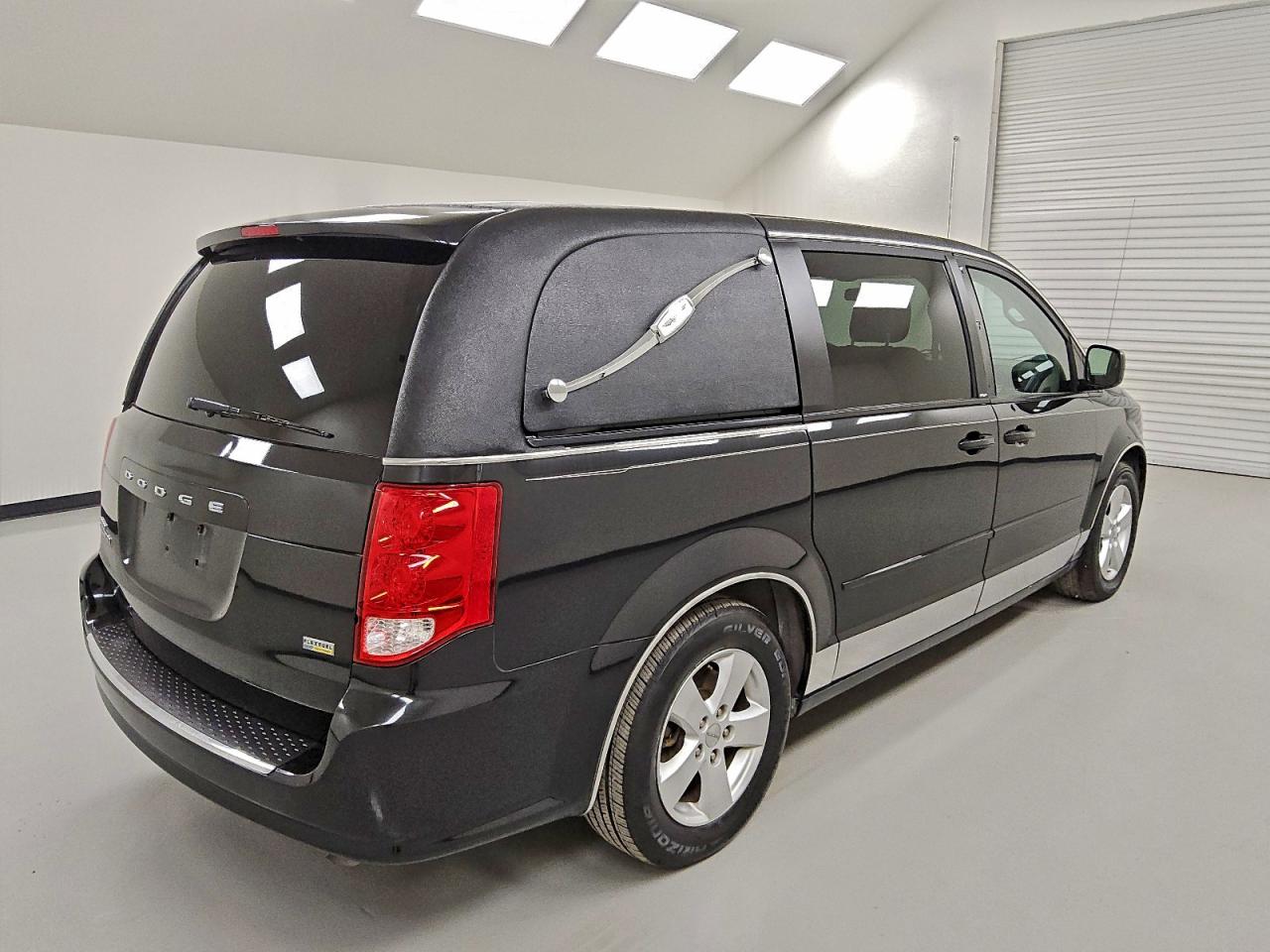 2013 DODGE GRAND CARAVAN SE photo 5