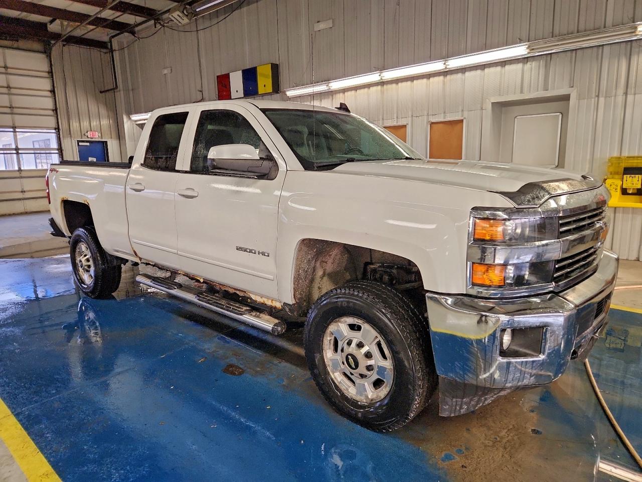 2015 CHEVROLET SILVERADO K2500 HEAVY DUTY LT photo 4