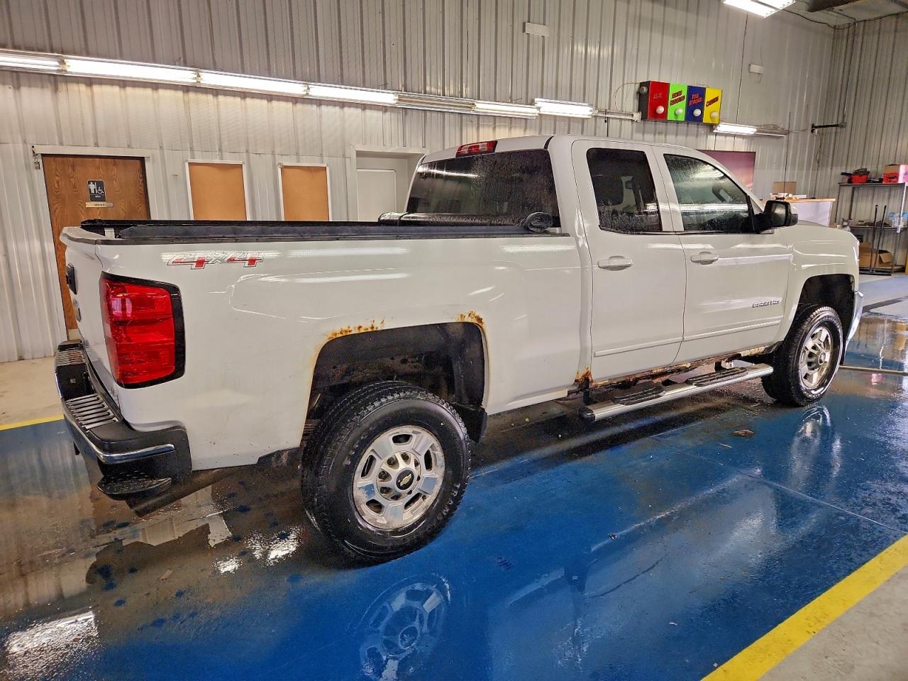 2015 CHEVROLET SILVERADO K2500 HEAVY DUTY LT photo 3