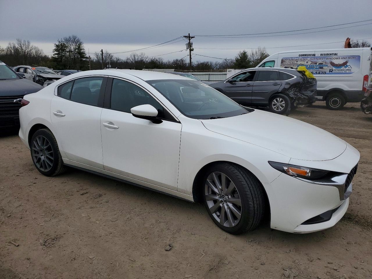 2019 MAZDA 3 PREFERRED PLUS photo 4