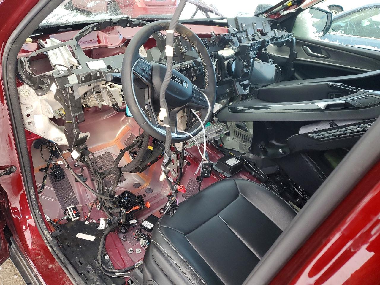 2024 JEEP GRAND CHEROKEE L LIMITED photo 8
