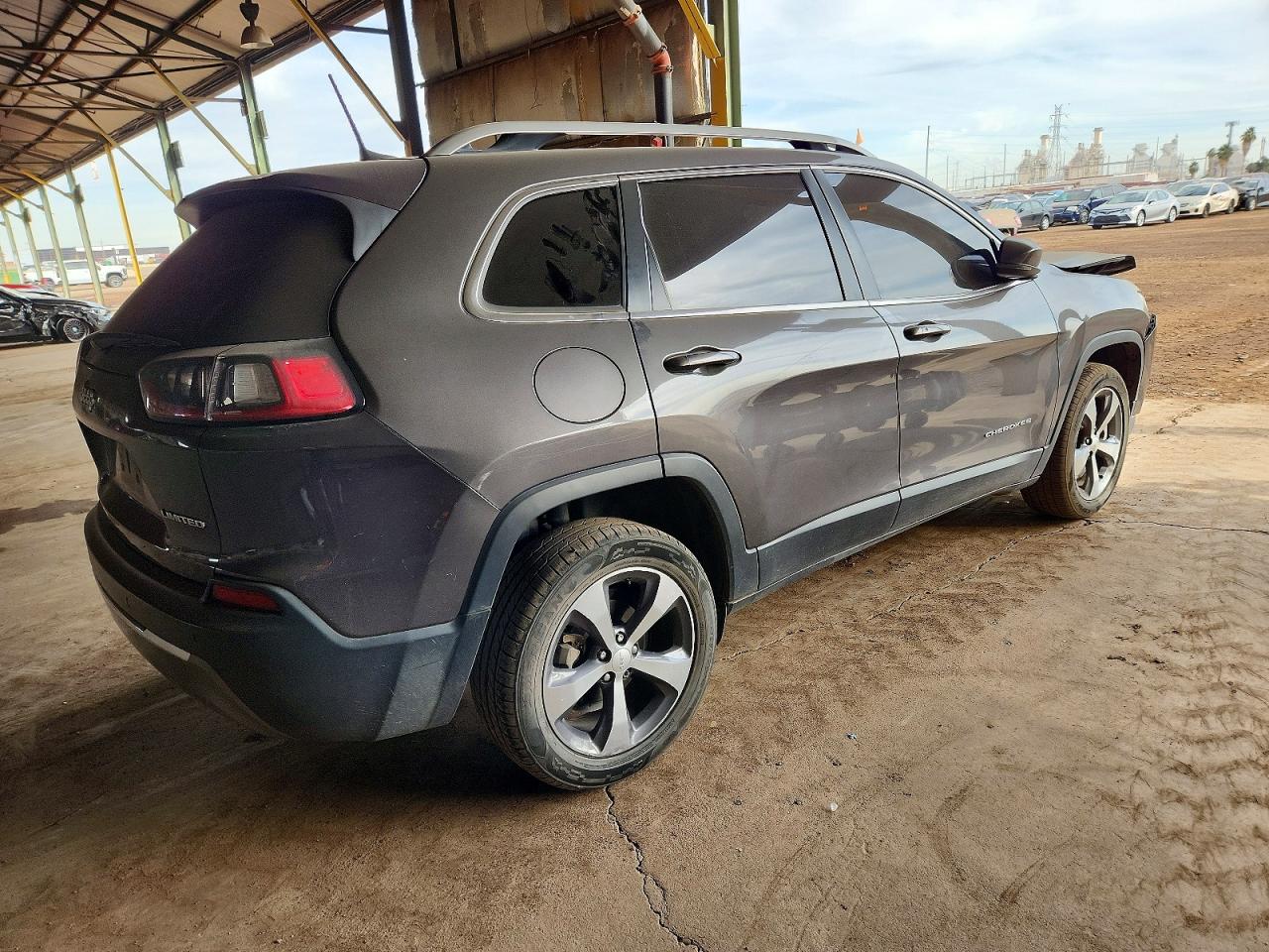 2019 JEEP CHEROKEE LIMITED photo 3