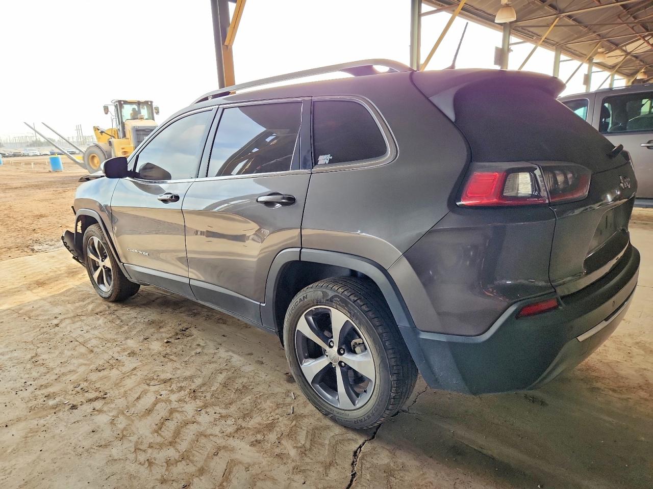 2019 JEEP CHEROKEE LIMITED photo 2