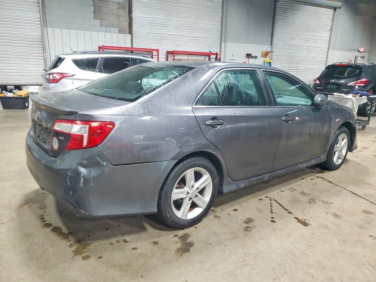 2013 TOYOTA CAMRY L photo 3