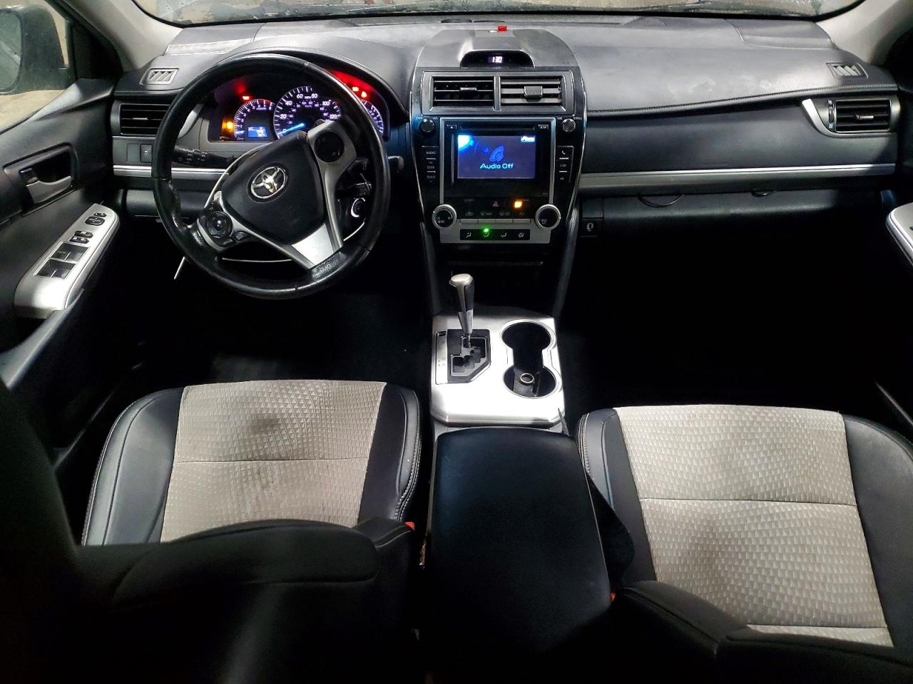2013 TOYOTA CAMRY L photo 8