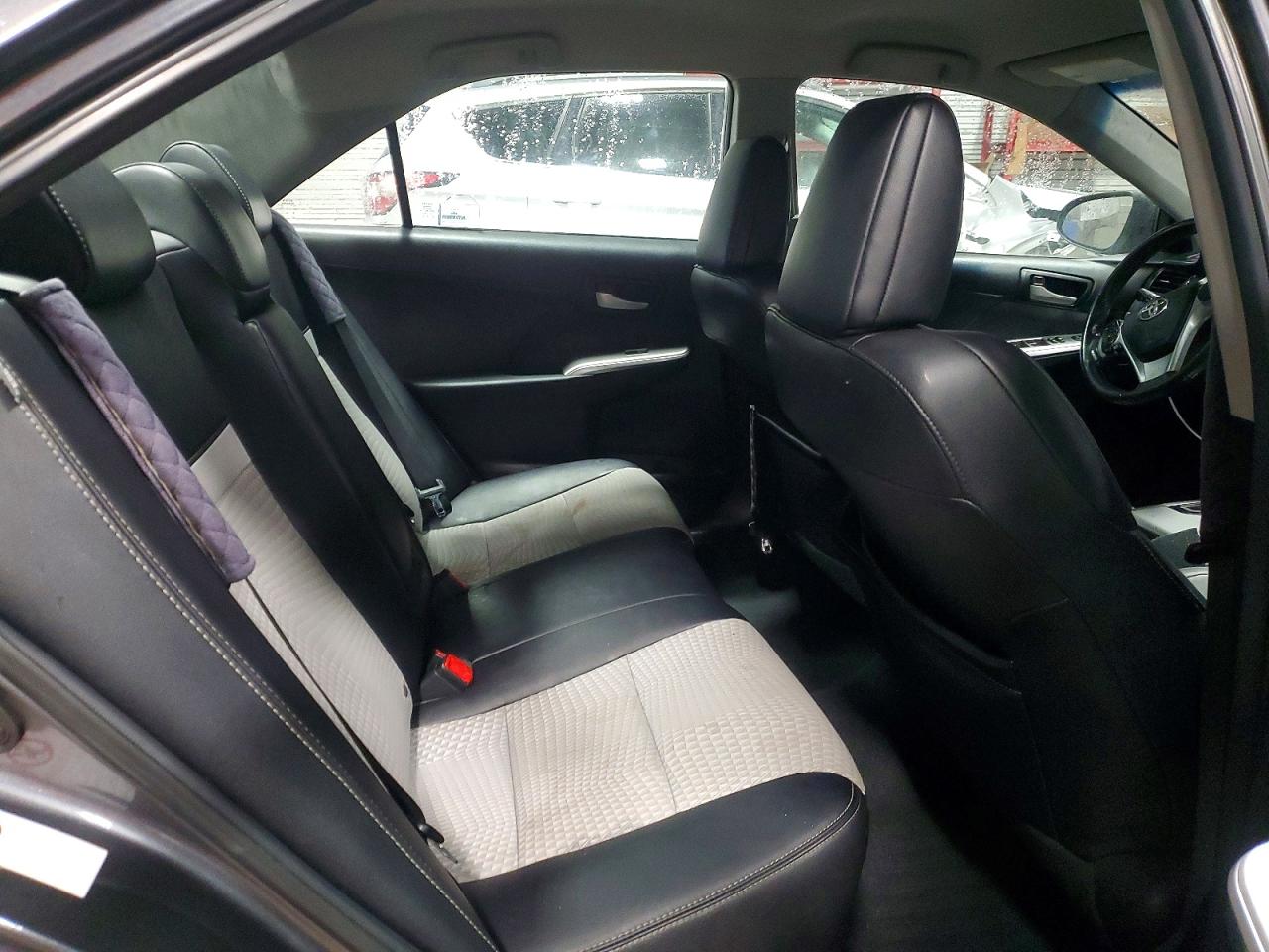 2013 TOYOTA CAMRY L photo 10