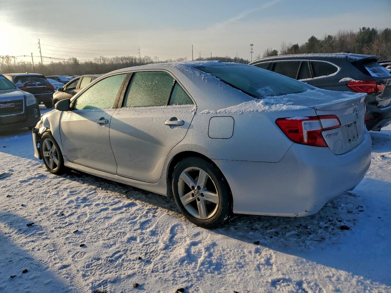 2012 TOYOTA CAMRY BASE photo 2