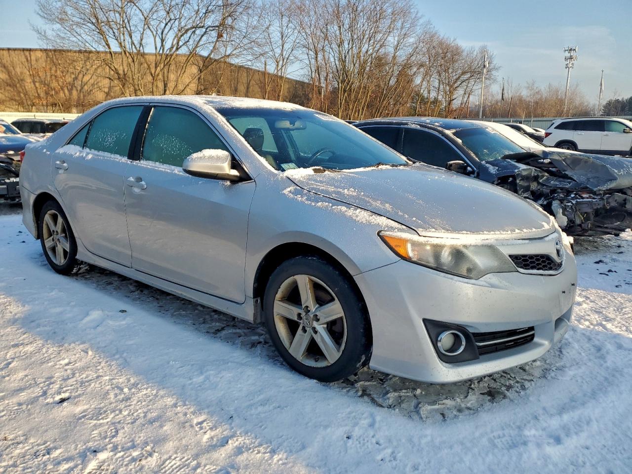2012 TOYOTA CAMRY BASE photo 4