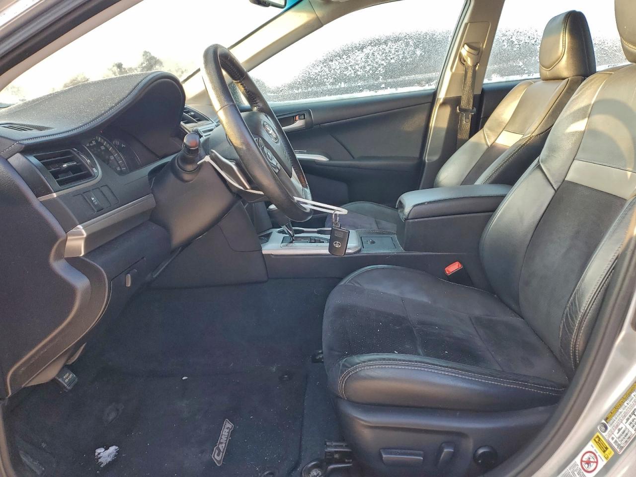 2012 TOYOTA CAMRY BASE photo 7