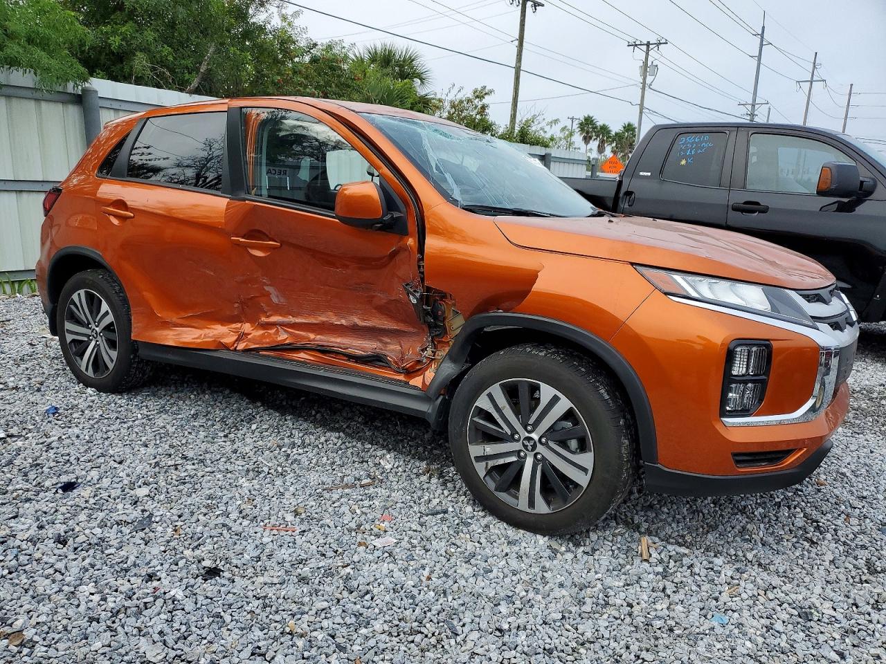 2024 MITSUBISHI OUTLANDER SPORT S/SE photo 4
