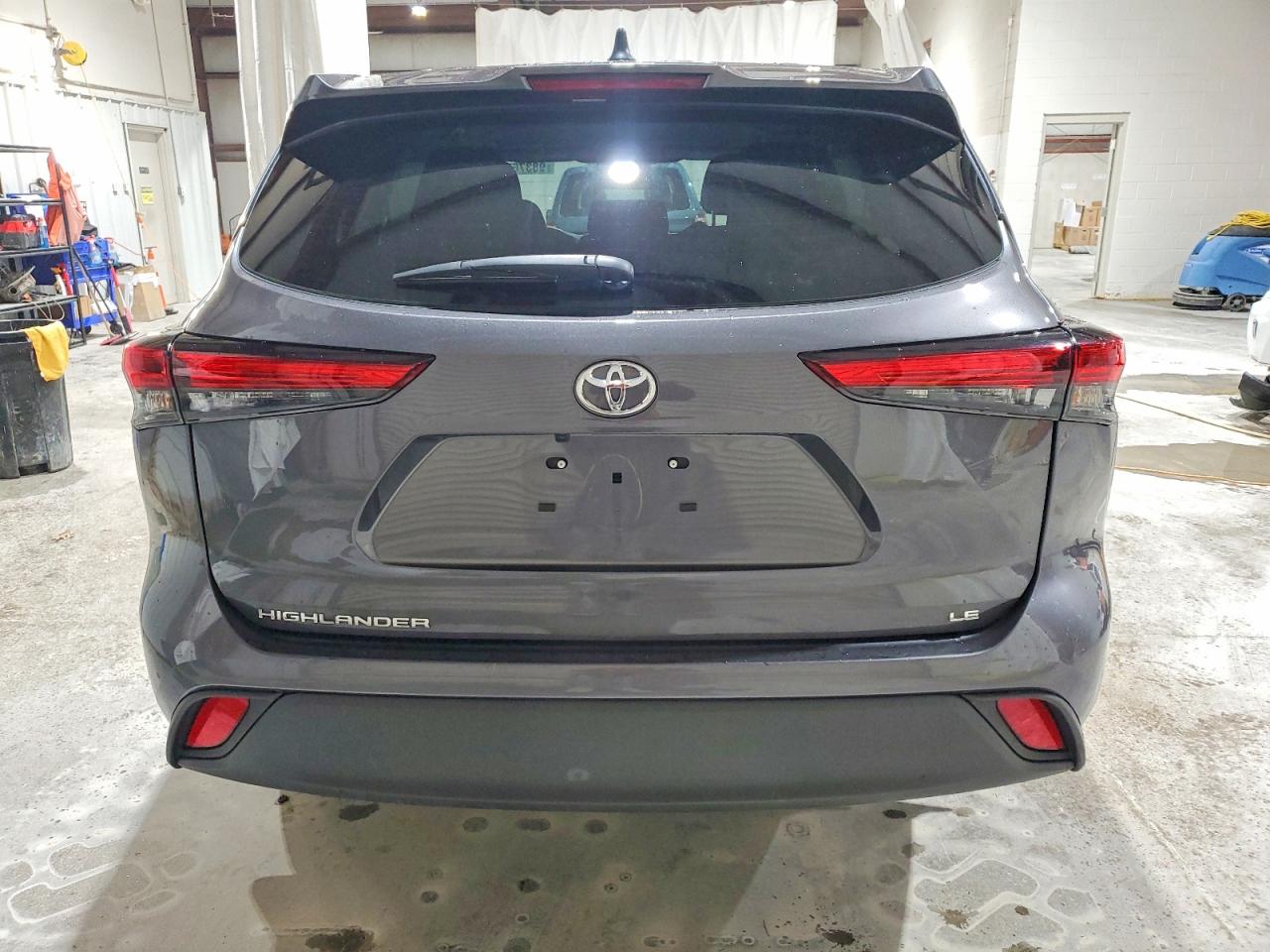 2023 TOYOTA HIGHLANDER L photo 6
