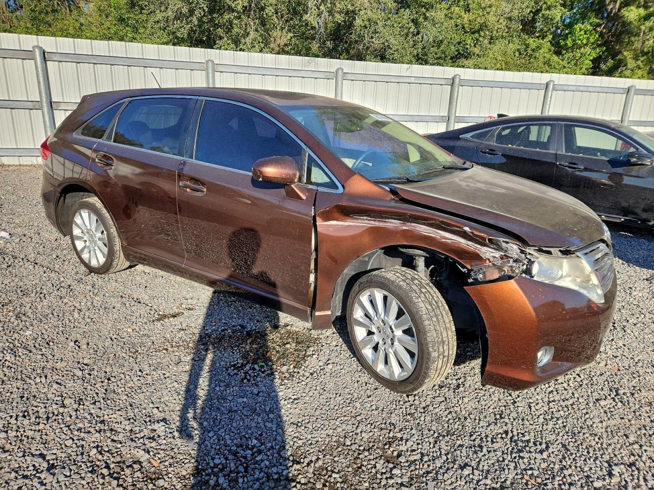 2011 TOYOTA VENZA photo 4