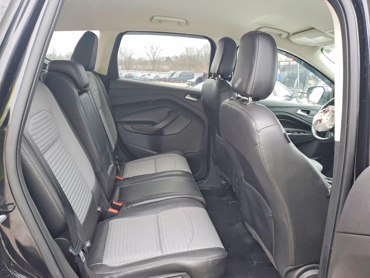 2019 FORD ESCAPE SE photo 11