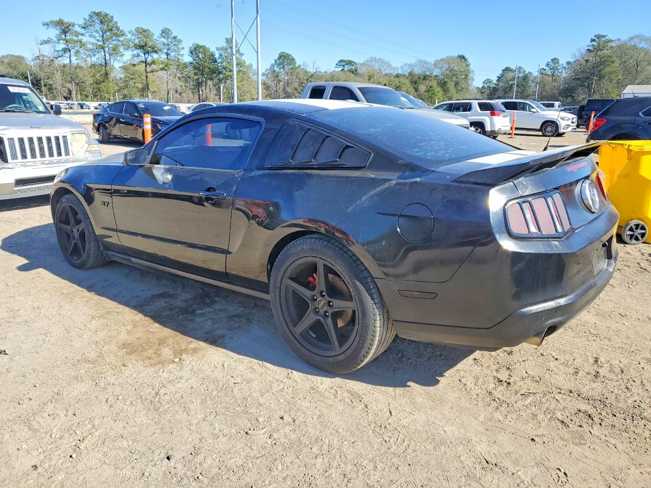 2012 FORD MUSTANG photo 2