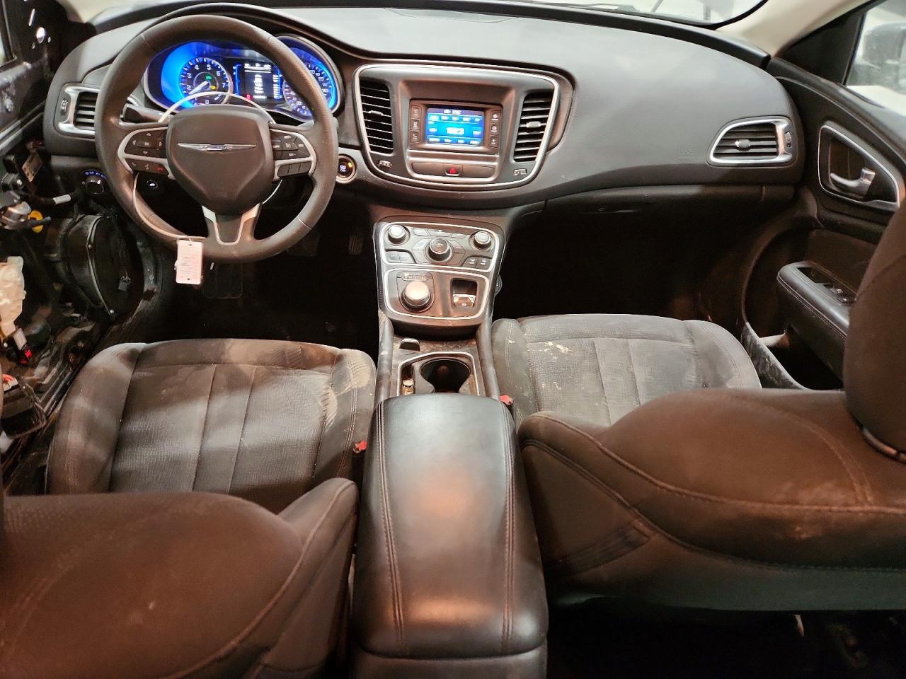 2015 CHRYSLER 200 LIMITED photo 8