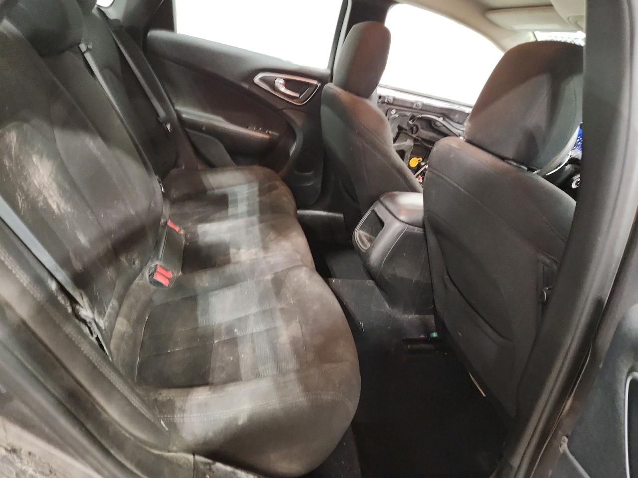 2015 CHRYSLER 200 LIMITED photo 10