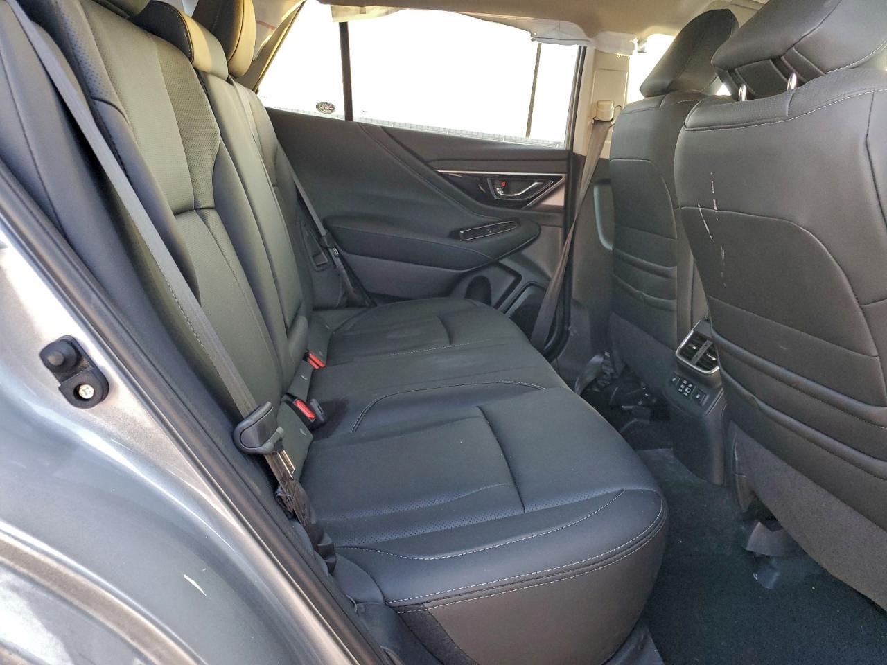 2025 SUBARU OUTBACK TOURING photo 10