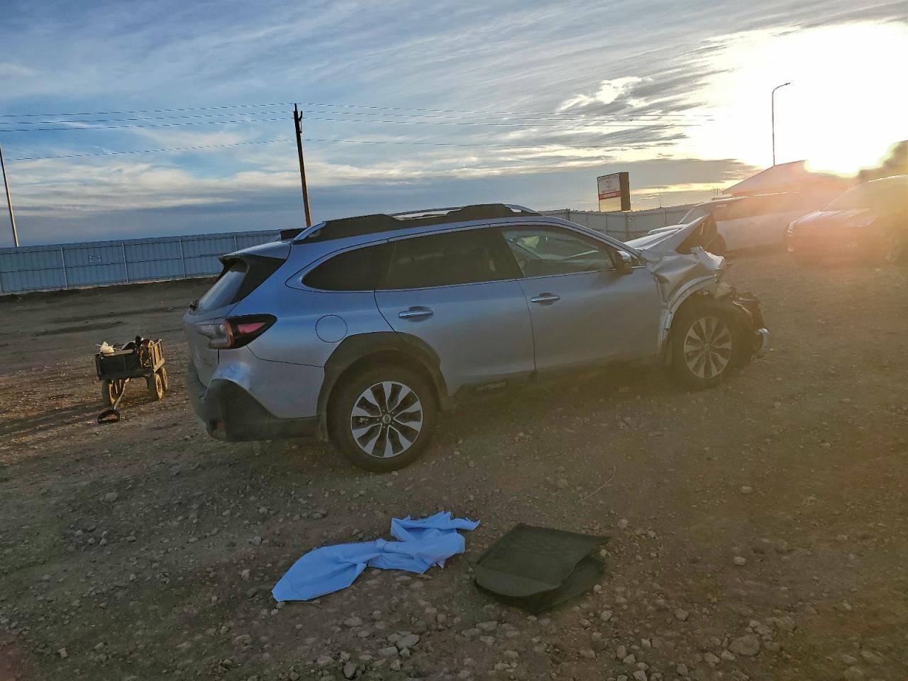 2025 SUBARU OUTBACK TOURING photo 3