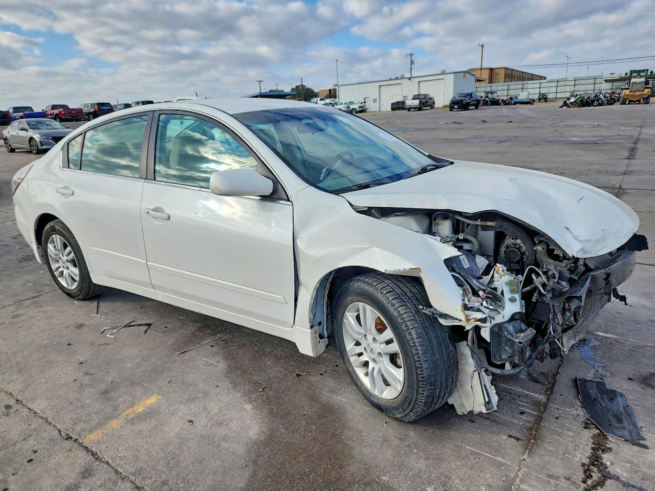 2012 NISSAN ALTIMA BASE photo 4