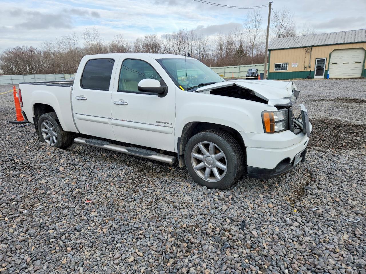 2011 GMC SIERRA K1500 DENALI photo 4