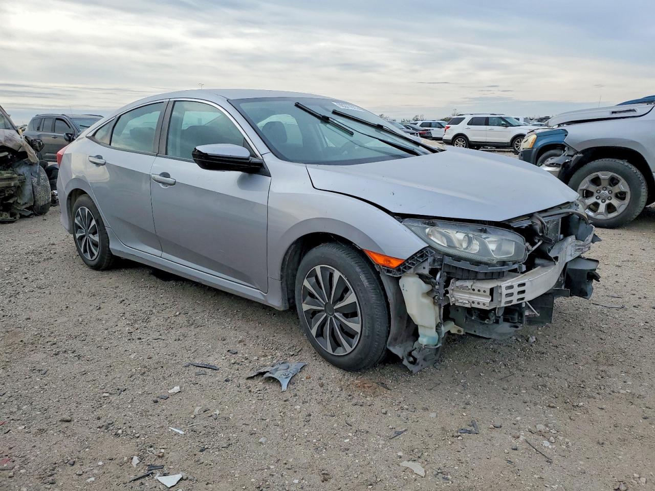 2016 HONDA CIVIC LX photo 4