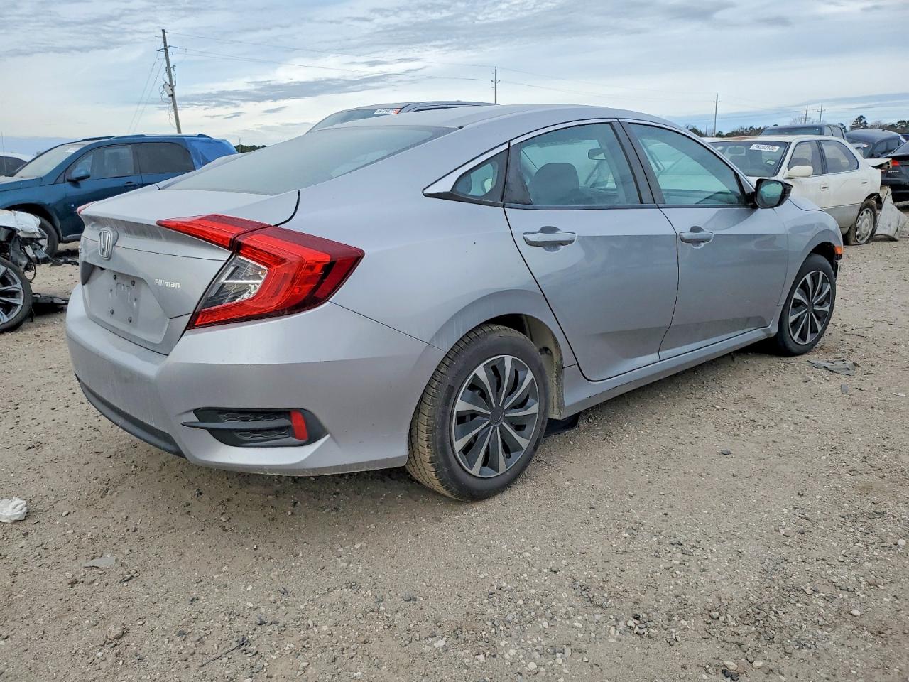 2016 HONDA CIVIC LX photo 3