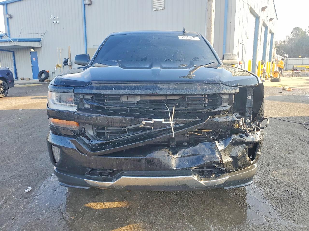 2017 CHEVROLET SILVERADO K1500 LT photo 5