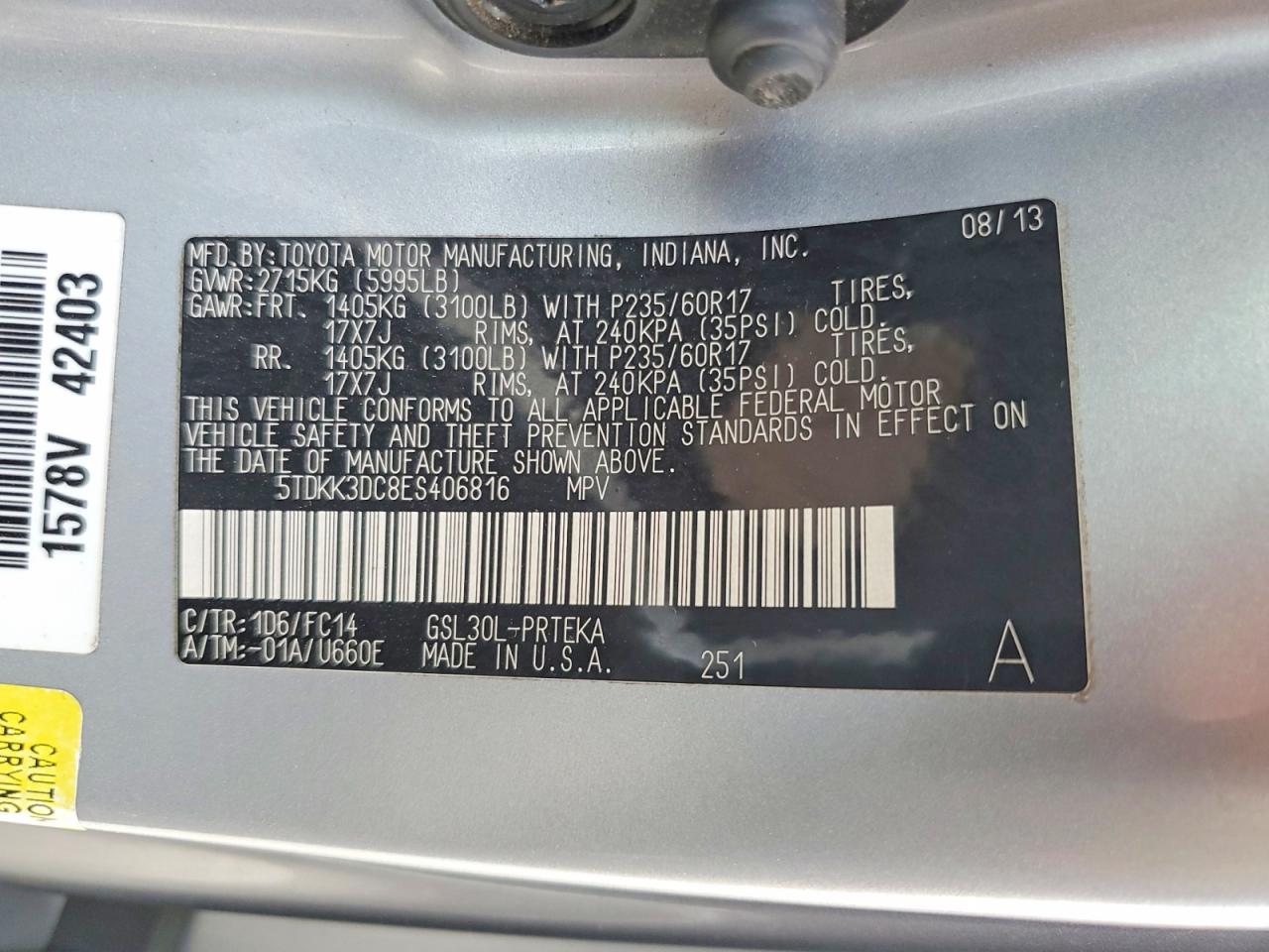 2014 TOYOTA SIENNA LE photo 13