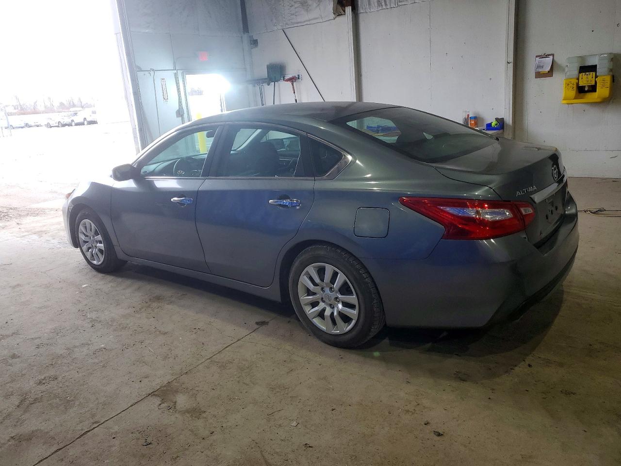 2016 NISSAN ALTIMA 2.5 photo 2